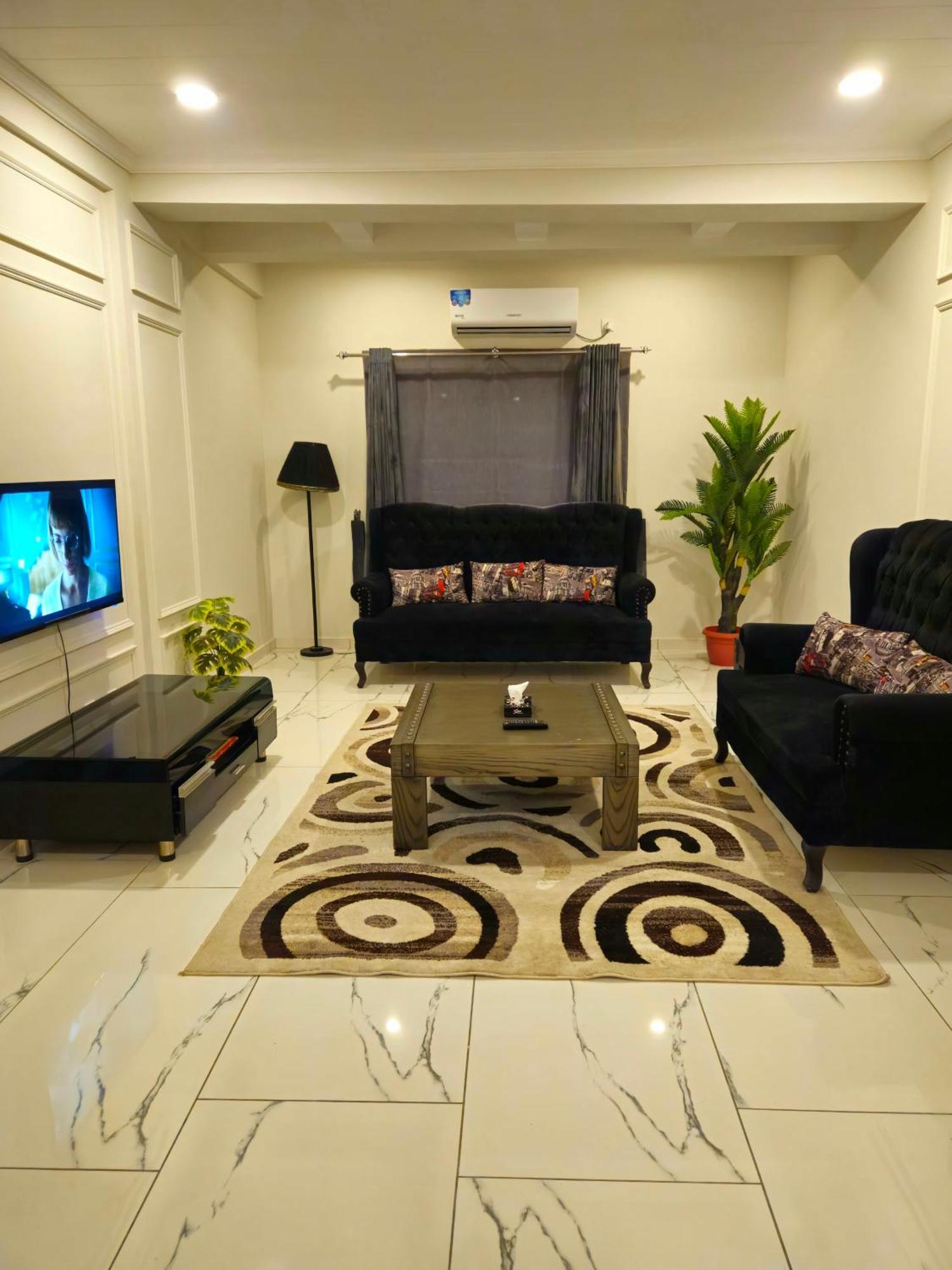 Aesthetic Scenic Luxurious Apartment - Bahria Heights Rawalpindi Eksteriør billede